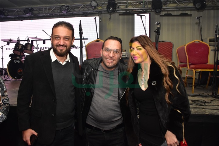 بالصور .. حجاج وليندا وعزمي يشعلون الكريسماس بالمطار بالصور .. حجاج وليندا وعزمي يشعلون الكريسماس بالمطار