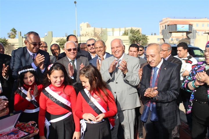 بحضور محافظ بورسعيد.. "الزناتي" يفتتح نادي المعلمين ببورسعيد
