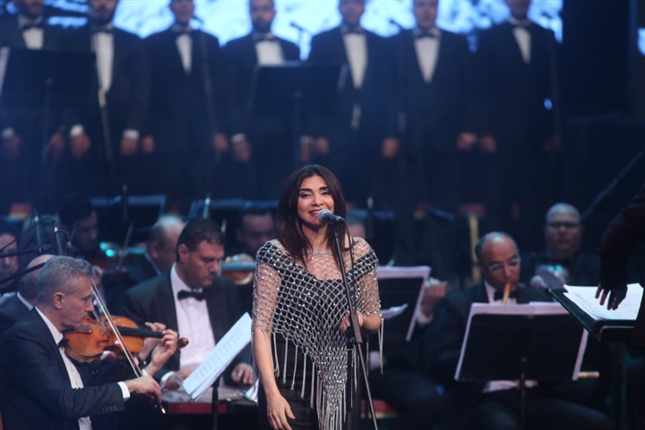 الأوبرا تستقبل العام الجديد بـ 6 حفلات فى 3 محافظات الأوبرا تستقبل العام الجديد بـ 6 حفلات فى 3 محافظات