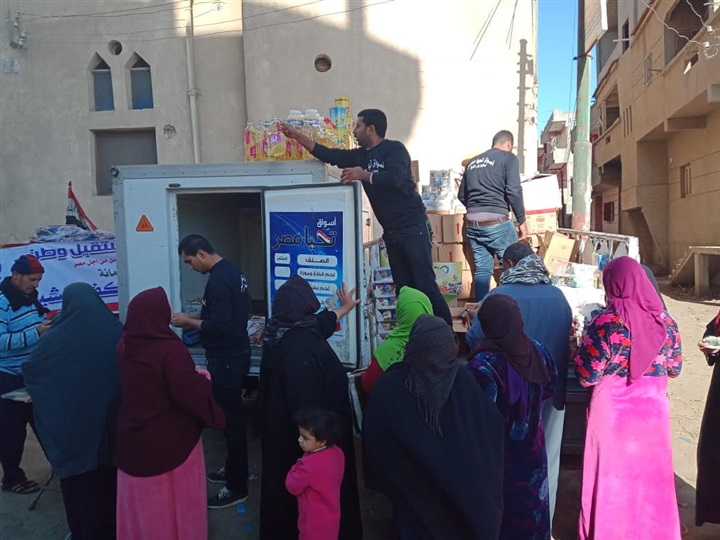بالصور.. إقبال كبير على قوافل "مستقبل وطن" بقرى كفر الشيخ  