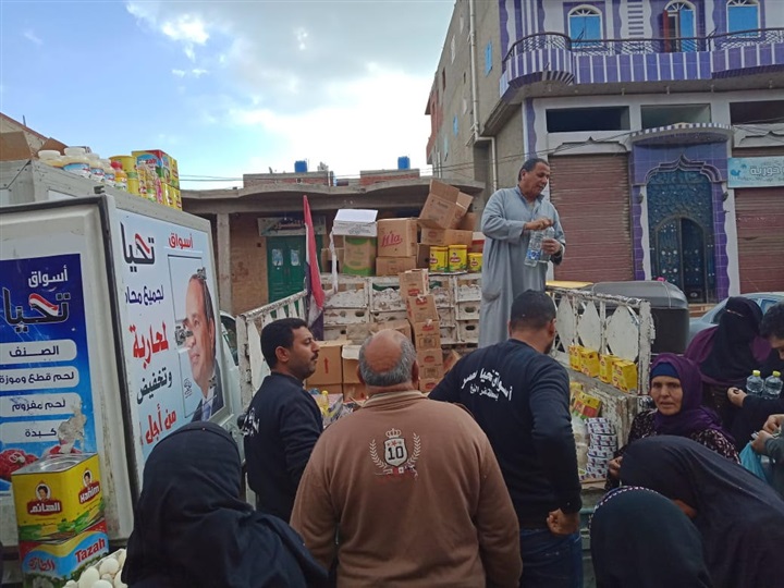 بالصور.. إقبال كبير على قوافل "مستقبل وطن" بقرى كفر الشيخ  