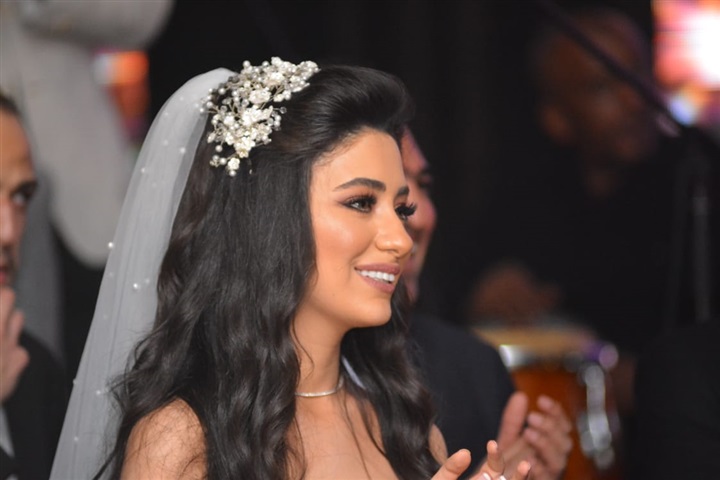 بالصور.. حماقي يشعل زفاف "تريزيجيه" وسط نجوم الفن والرياضة والمشاهير بالصور.. حماقي يشعل زفاف "تريزيجيه" وسط نجوم الفن والرياضة والمشاهير