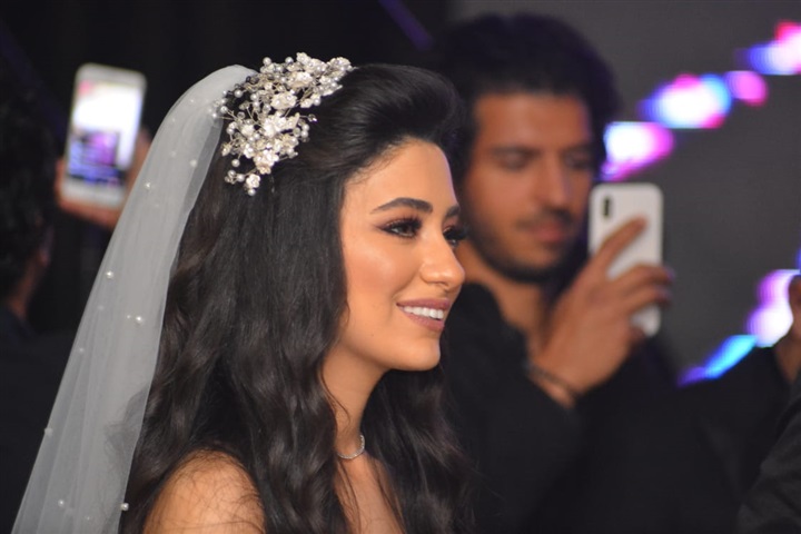 بالصور.. حماقي يشعل زفاف "تريزيجيه" وسط نجوم الفن والرياضة والمشاهير بالصور.. حماقي يشعل زفاف "تريزيجيه" وسط نجوم الفن والرياضة والمشاهير