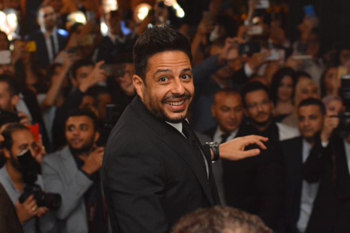 بالصور.. حماقي يشعل زفاف "تريزيجيه" وسط نجوم الفن والرياضة والمشاهير بالصور.. حماقي يشعل زفاف "تريزيجيه" وسط نجوم الفن والرياضة والمشاهير