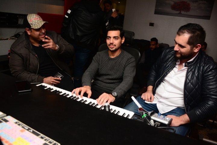 بالصور.. إبراهيم الحكمي وطارق عبد الجابر يحتفلون بطرح الألبوم "تحياتي" بالصور.. إبراهيم الحكمي وطارق عبد الجابر يحتفلون بطرح الألبوم "تحياتي"