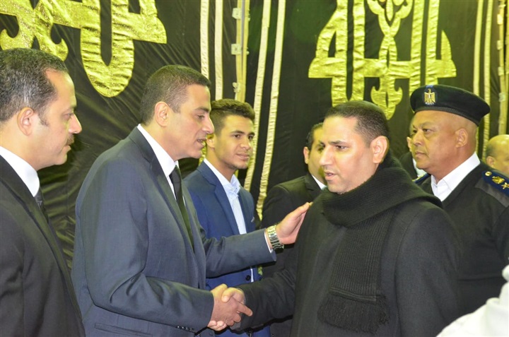 بالصور.. رجال القضاء ومشاهير المجتمع والأعلام يشاركان مراسم عزاء شقيق المستشار محمد عبده بالصور.. رجال القضاء ومشاهير المجتمع والأعلام يشاركان مراسم عزاء شقيق المستشار محمد عبده