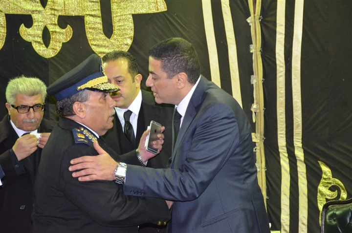 بالصور.. رجال القضاء ومشاهير المجتمع والأعلام يشاركان مراسم عزاء شقيق المستشار محمد عبده بالصور.. رجال القضاء ومشاهير المجتمع والأعلام يشاركان مراسم عزاء شقيق المستشار محمد عبده