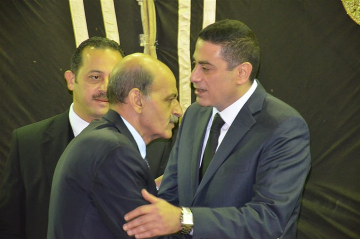 بالصور.. رجال القضاء ومشاهير المجتمع والأعلام يشاركان مراسم عزاء شقيق المستشار محمد عبده بالصور.. رجال القضاء ومشاهير المجتمع والأعلام يشاركان مراسم عزاء شقيق المستشار محمد عبده