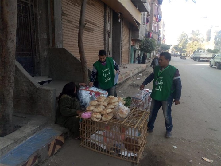 شبرا الخير تطلق أكبر حملة لتوزيع الألحفة والبطاطين بالقليوبية 