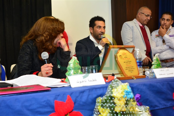 بالصور.. تكريم عمرو سعد في صالون فاطمة ناعوت بالصور.. تكريم عمرو سعد في صالون فاطمة ناعوت