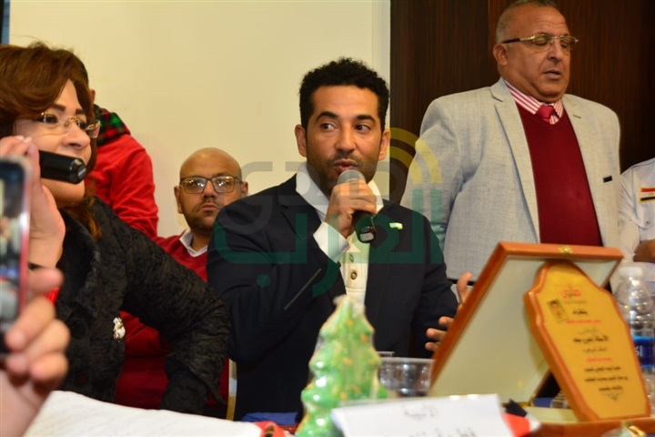 بالصور.. تكريم عمرو سعد في صالون فاطمة ناعوت بالصور.. تكريم عمرو سعد في صالون فاطمة ناعوت