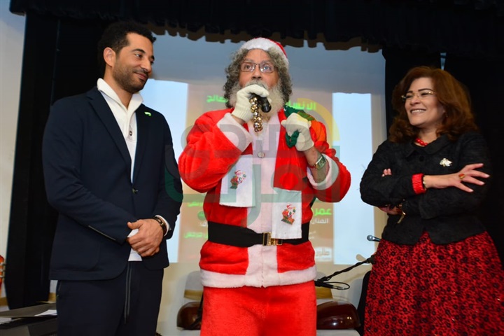بالصور.. تكريم عمرو سعد في صالون فاطمة ناعوت بالصور.. تكريم عمرو سعد في صالون فاطمة ناعوت