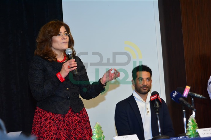 بالصور.. تكريم عمرو سعد في صالون فاطمة ناعوت بالصور.. تكريم عمرو سعد في صالون فاطمة ناعوت