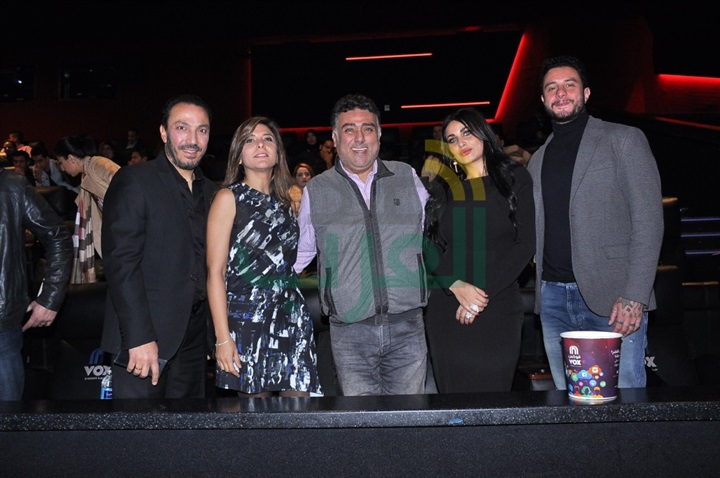 بالصور.. أبطال فيلم ١٢٢ يحتفلون بالعرض الخاص داخل مول مصر بالصور.. أبطال فيلم ١٢٢ يحتفلون بالعرض الخاص داخل مول مصر