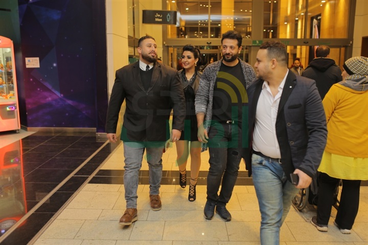 بالصور.. أبطال فيلم ١٢٢ يحتفلون بالعرض الخاص داخل مول مصر بالصور.. أبطال فيلم ١٢٢ يحتفلون بالعرض الخاص داخل مول مصر