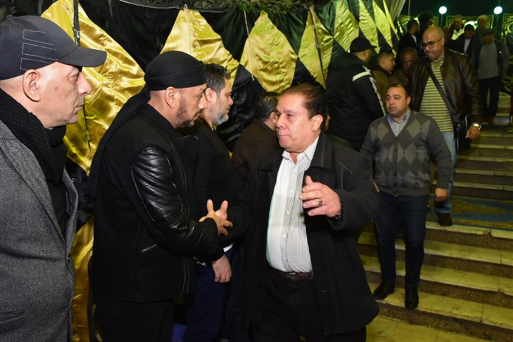 كريم حسن شحاته وريكو وأيمن بهجت قمر و امينه فى عزاء والدة عصام كاريكا كريم حسن شحاته وريكو وأيمن بهجت قمر و امينه فى عزاء والدة عصام كاريكا