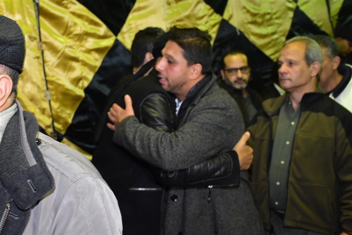 كريم حسن شحاته وريكو وأيمن بهجت قمر و امينه فى عزاء والدة عصام كاريكا كريم حسن شحاته وريكو وأيمن بهجت قمر و امينه فى عزاء والدة عصام كاريكا