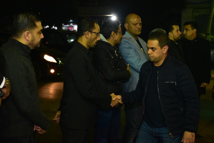 كريم حسن شحاته وريكو وأيمن بهجت قمر و امينه فى عزاء والدة عصام كاريكا كريم حسن شحاته وريكو وأيمن بهجت قمر و امينه فى عزاء والدة عصام كاريكا