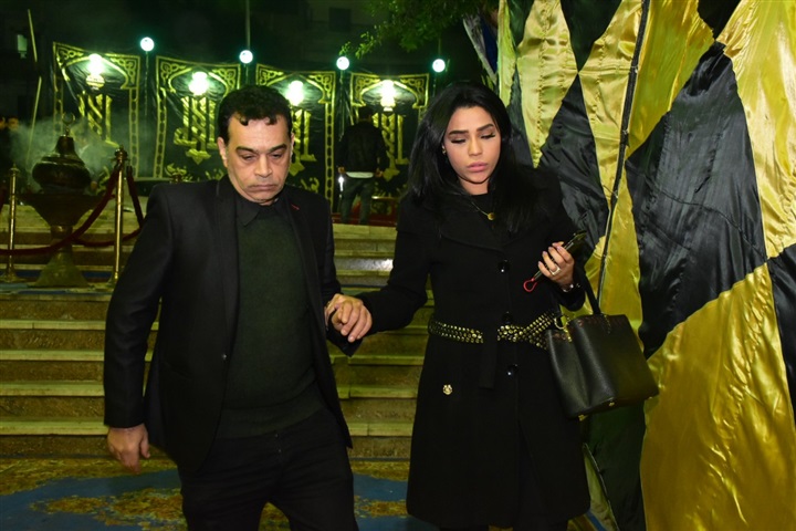 كريم حسن شحاته وريكو وأيمن بهجت قمر و امينه فى عزاء والدة عصام كاريكا كريم حسن شحاته وريكو وأيمن بهجت قمر و امينه فى عزاء والدة عصام كاريكا