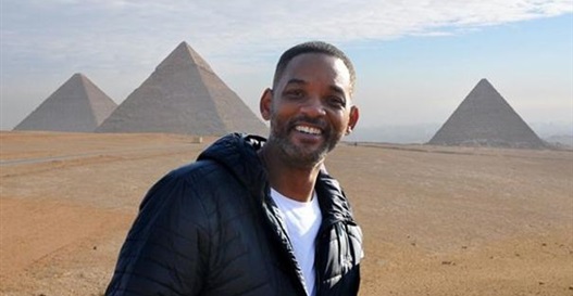 بالصور.. "مصر تسترد عافيتها" مشاهير يقضون وقت ممتع بالأهرامات بالصور.. "مصر تسترد عافيتها" مشاهير يقضون وقت ممتع بالأهرامات