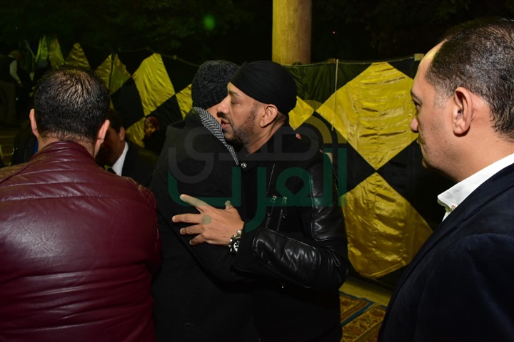 حميد الشاعري و عدويه و هشام سليمان و هاني رامزي و ممدوح موسي و راندا البحيري و امينه في عزاء والدة عصام كاريكا حميد الشاعري و عدويه و هشام سليمان و هاني رامزي و ممدوح موسي و راندا البحيري و امينه في عزاء والدة عصام كاريكا