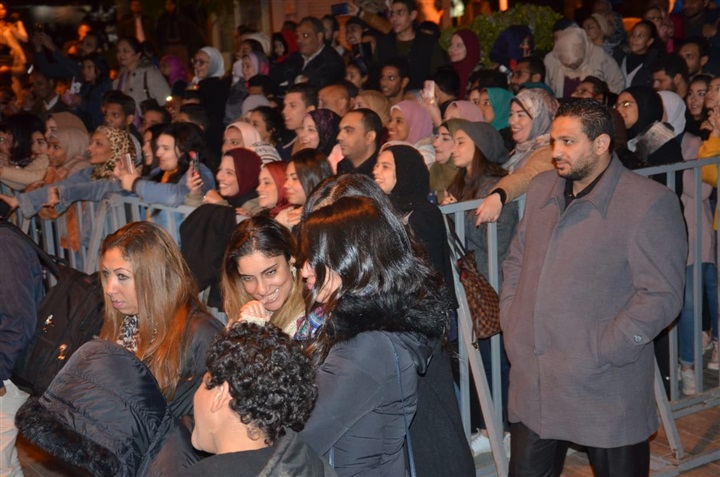 20 ألف يحتفلون بنهاية العام مع الشرنوبي ببورتو كايرو 20 ألف يحتفلون بنهاية العام مع الشرنوبي ببورتو كايرو