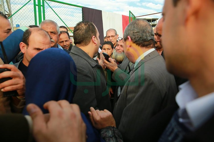 بالصور.. محافظ كفر الشيخ يوجه برفع كفاءة الخدمات خلال لقائه بمواطني سيدى سالم 