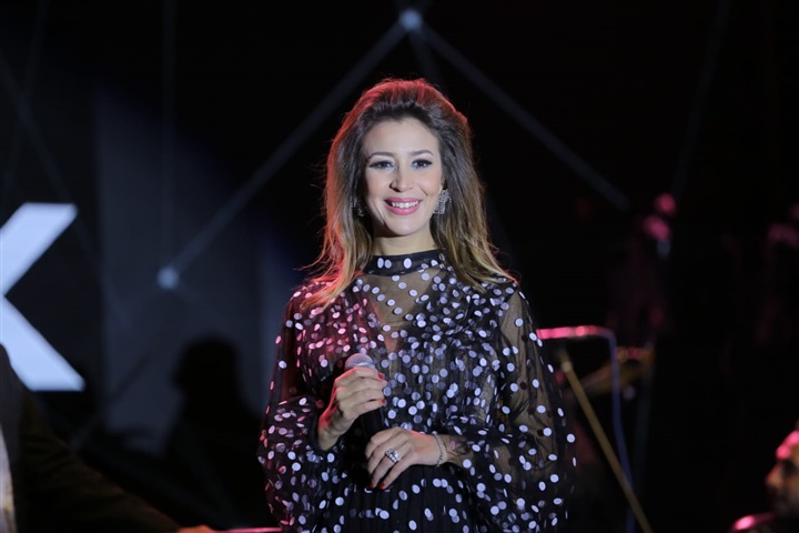 بالصور.. جنات تتألق في حفل رأس السنه بالقلعة لدعم السياحة بالصور.. جنات تتألق في حفل رأس السنه بالقلعة لدعم السياحة
