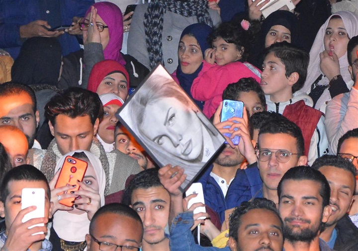 بالصور.. "زلزال" نيكول سابا في رأس السنة بالقاهرة الجديدة بالصور.. "زلزال" نيكول سابا في رأس السنة بالقاهرة الجديدة