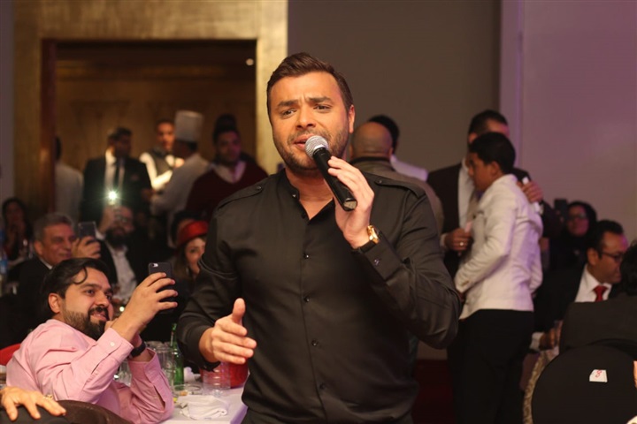 بالصور.. رامي صبري يتألق بحفلين ليلة رأس السنة بحضور كامل العدد بالصور.. رامي صبري يتألق بحفلين ليلة رأس السنة بحضور كامل العدد