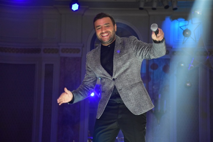 بالصور.. رامي صبري يتألق بحفلين ليلة رأس السنة بحضور كامل العدد بالصور.. رامي صبري يتألق بحفلين ليلة رأس السنة بحضور كامل العدد