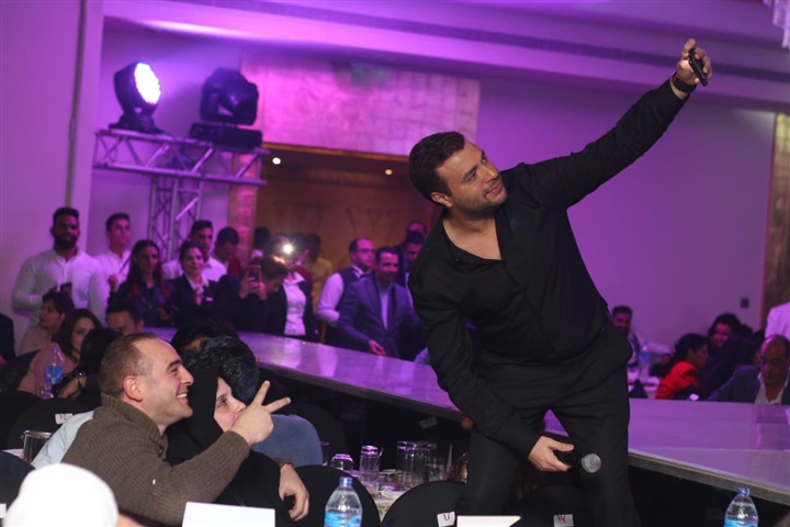 بالصور.. رامي صبري يتألق بحفلين ليلة رأس السنة بحضور كامل العدد بالصور.. رامي صبري يتألق بحفلين ليلة رأس السنة بحضور كامل العدد