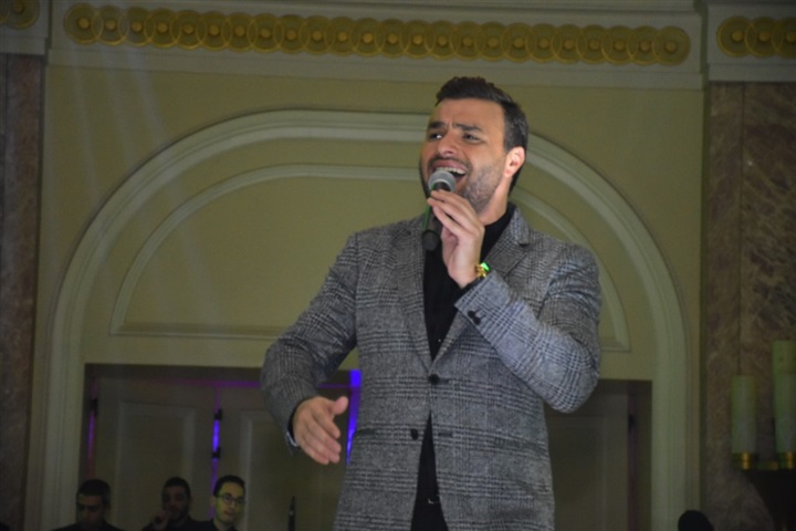 بالصور.. رامي صبري يتألق بحفلين ليلة رأس السنة بحضور كامل العدد بالصور.. رامي صبري يتألق بحفلين ليلة رأس السنة بحضور كامل العدد