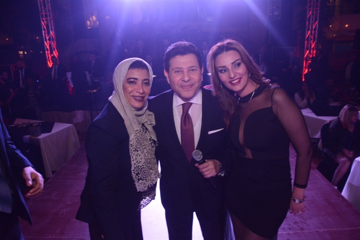 هاني شاكر وساموزين وشهيناز يحيون حفل الفورسيزون الجيزة هاني شاكر وساموزين وشهيناز يحيون حفل الفورسيزون الجيزة