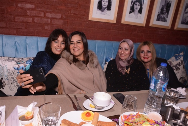 كارن نوالي تحيا حفل في حضور حميد الشاعري والمطربة حنان بديار مول بالتجمع الخامس كارن نوالي تحيا حفل في حضور حميد الشاعري والمطربة حنان بديار مول بالتجمع الخامس
