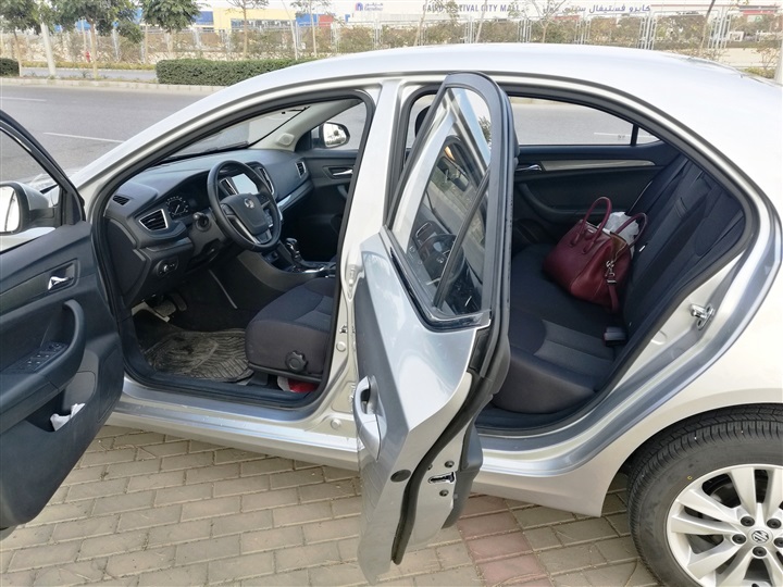 MG 360 .. سيارة تفوق توقعاتك MG 360 .. سيارة تفوق توقعاتك