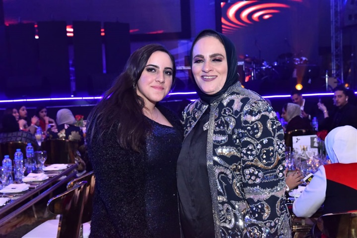 بالصور.. صابر الرباعي وشيرين عبد الوهاب يتألقان بحفل "النيل" ليلة رأس السنة بحضور نجوم الفن والمشاهير بالصور.. صابر الرباعي وشيرين عبد الوهاب يتألقان بحفل "النيل" ليلة رأس السنة بحضور نجوم الفن والمشاهير