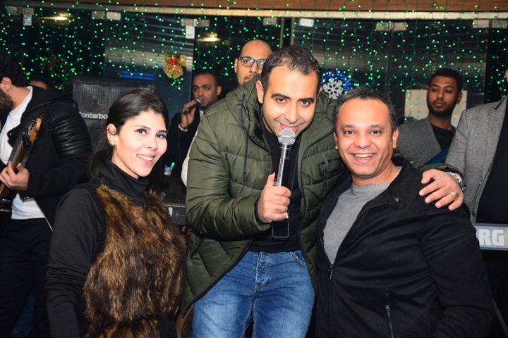 بالصور.. ليلة رأس السنة بالشعبي مع عبد الباسط حمودة ومحمد عدوية وشادي عزت في المنيل بالصور.. ليلة رأس السنة بالشعبي مع عبد الباسط حمودة ومحمد عدوية وشادي عزت في المنيل