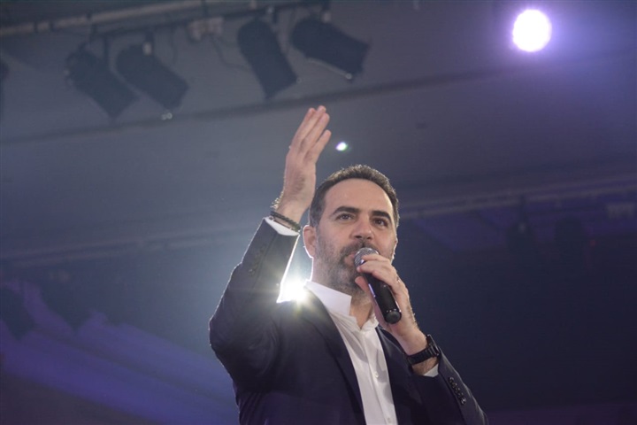 بالصور.. رومانسية جسار وزوجته وطرب أمنية وتحدي صوفينار واوكسانا.. أجواء رأس السنة في القاهرة الجديدة بالصور.. رومانسية جسار وزوجته وطرب أمنية وتحدي صوفينار واوكسانا.. أجواء رأس السنة في القاهرة الجديدة