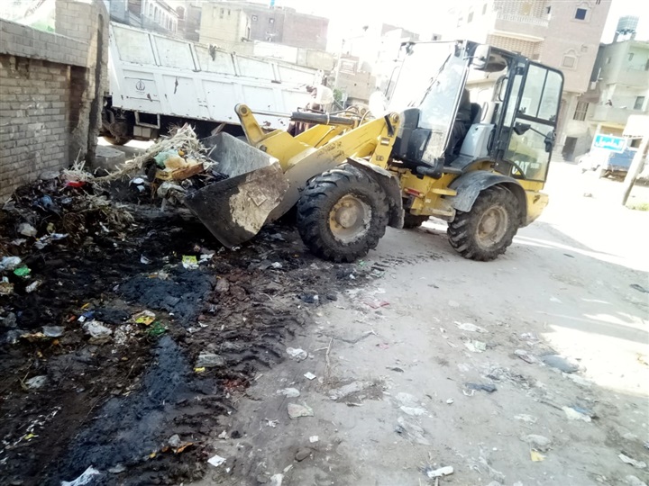 بالصور.."مستقبل وطن" بكفر الشيخ يواصل حملات النظافة بالمدن وتوفير السلع بالقرى