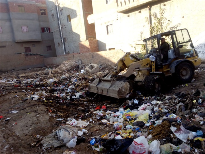 بالصور.."مستقبل وطن" بكفر الشيخ يواصل حملات النظافة بالمدن وتوفير السلع بالقرى