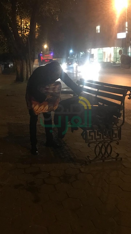 بالصور والفيديو.. "دفى الخير" توزع البطاطين على المحتاجين والفقراء