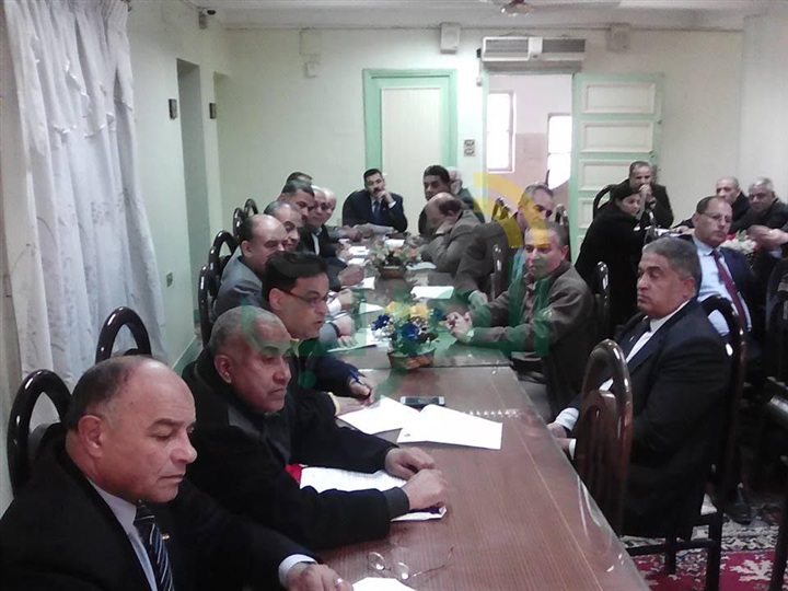 "شاهين" طالبنا نائب الوزير بسرعة حصول المشرفين الاجتماعين على حقوقهم
