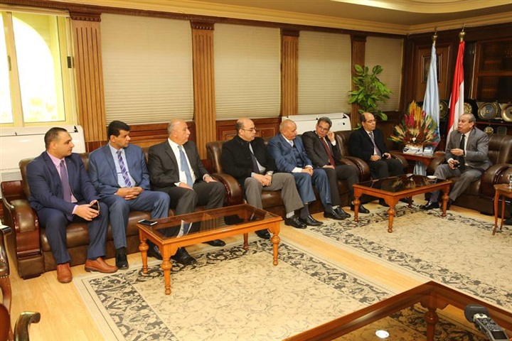 محافظ كفر الشيخ: برامج تدريبية لقانون "التعاقدات الحكومية" الجديد لرفع كفاءة العاملين وتنمية قدراتهم