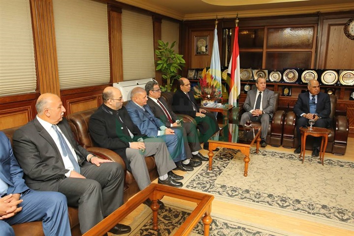 بالصور.. محافظ كفر الشيخ يستقبل مساعد وزير المالية لافتتاح أعمال تطوير المديرية المالية