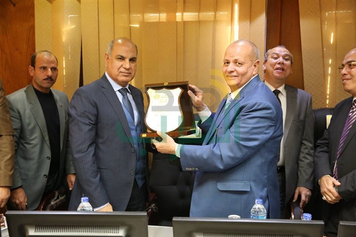 بالصور.. محافظ كفر الشيخ ومساعد الوزير يفتتحان تطوير المديرية المالية بتكلفة 3 ملايين جنيه