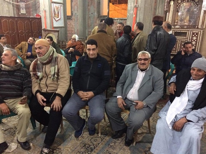 بالصور.. في ملحمة حب توافد مئات المسلمين علي كنيسة مارجرجس ببيلا لتهنئة المسيحيين بعيد الميلاد بالصور.. في ملحمة حب توافد مئات المسلمين علي كنيسة مارجرجس ببيلا لتهنئة المسيحيين بعيد الميلاد