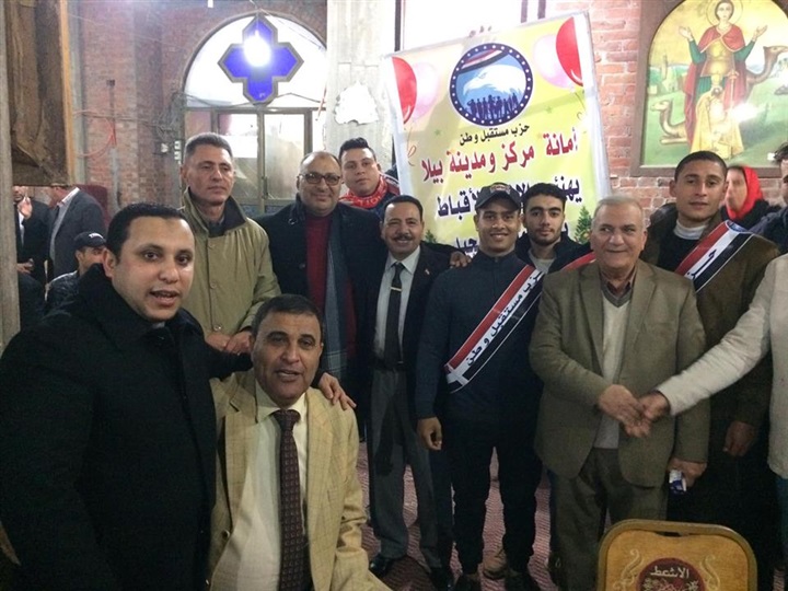 بالصور.. في ملحمة حب توافد مئات المسلمين علي كنيسة مارجرجس ببيلا لتهنئة المسيحيين بعيد الميلاد بالصور.. في ملحمة حب توافد مئات المسلمين علي كنيسة مارجرجس ببيلا لتهنئة المسيحيين بعيد الميلاد