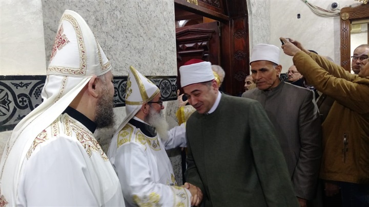 وكيل الأوقاف يشهد قداس عيد الميلاد المجيد بكنيسة العذراء ببنها