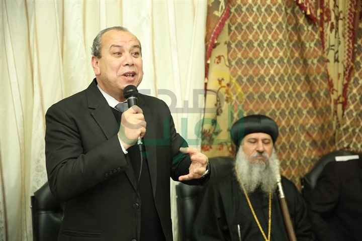 بالفيديو والصور.. محافظ كفر الشيخ يترأس وفدا لتهنئة الأقباط  بعيد الميلاد المجيد